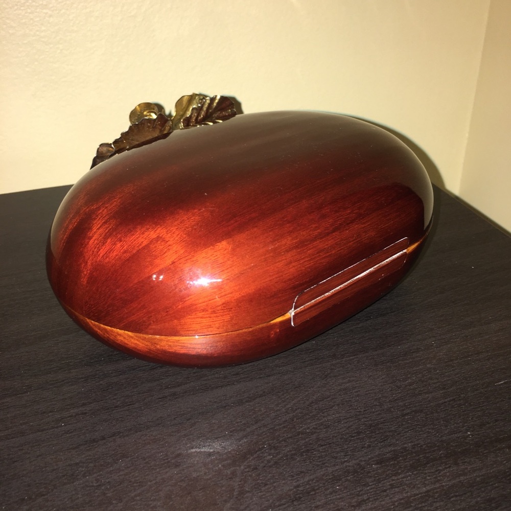 Araniz Wood-Apple Clutch